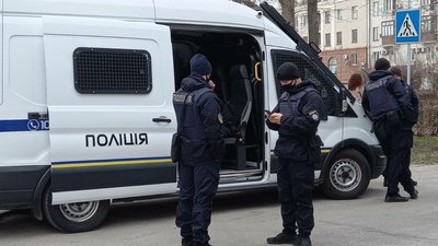 Розпочалася сесія Запорізької міськради. Будівлю оголосили замінованою Розпочалася сесія Запорізької міськради. Будівлю оголосили замінованою