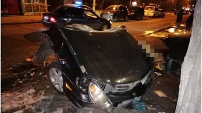В Одесі сталася смертельна ДТП. Загиблих вилучали рятувальники В Одесі сталася смертельна ДТП. Загиблих вилучали рятувальники