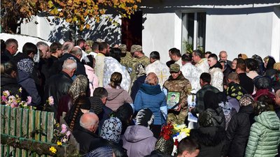 На Тернопільщині попрощалися із загиблими військовослужбовцями На Тернопільщині попрощалися із загиблими військовослужбовцями