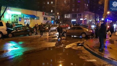 ДТП на М'ясоїдівській: адвокат підозрюваного спростував інформацію щодо затягування розслідування ДТП на М'ясоїдівській: адвокат підозрюваного спростував інформацію щодо затягування розслідування