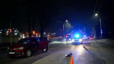На пішохідному переході у Рівному збили жінку: потерпілу доправили в реанімацію