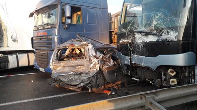На Черкащині сталася ДТП з 11 транспортними засобами, троє травмованих