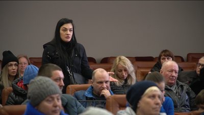 Зустріч міськради з мешканцями зруйнованої п'ятиповерхівки Зустріч міськради з мешканцями зруйнованої п'ятиповерхівки