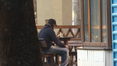 Франківські муніципали не можуть дати ради з безхатченками, що полюбляють випити