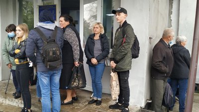 Із тестами на COVID: волинські призовники вирушили на строкову службу Із тестами на COVID: волинські призовники вирушили на строкову службу