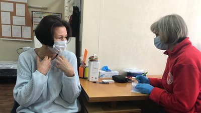 Мобільні бригади Тернопільщини допомагають переселенцям Мобільні бригади Тернопільщини допомагають переселенцям