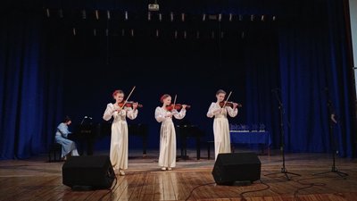 Конкурс виконавців на струнно-смичкових Конкурс виконавців на струнно-смичкових