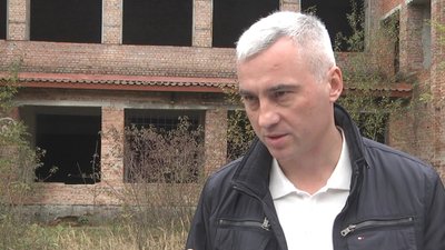 Нову школу на Тернопільщині мали відкрити 25 років тому Нову школу на Тернопільщині мали відкрити 25 років тому