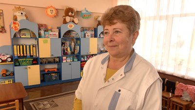 Вихователька Ніна Карпук Вихователька Ніна Карпук