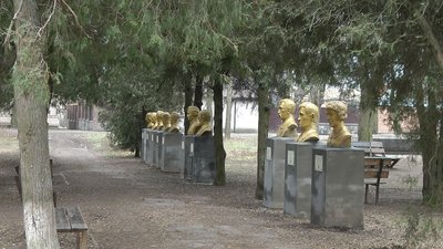 Як у Приморську перетворюють пам’ятки історії та архітектури на “малі туристичні магніти” Як у Приморську перетворюють пам’ятки історії та архітектури на “малі туристичні магніти”