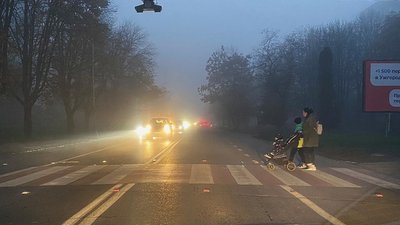 20 переходів в Ужгороді підсвітять світловідбивачами