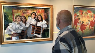 Виставку до Дня Незалежності презентували в галереї "Ілько" в Ужгороді