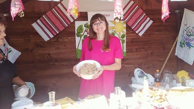 На Вінниччині на фестивалі спекли найбільший в Україні малиновий пиріг На Вінниччині на фестивалі спекли найбільший в Україні малиновий пиріг