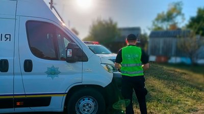 На Полтавщині ножем убили чоловіка На Полтавщині ножем убили чоловіка