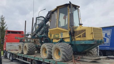 На Закарпатті вилучили спецтехніку, яку намагались ввезти під виглядом гумдопомоги