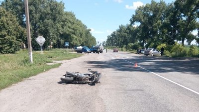 Перевищив швидкість: на Сумщині госпіталізували водія мотоцикла - поліція