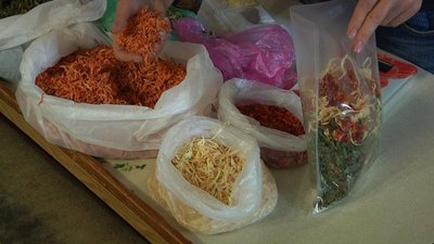 Засушені борщі та супові набори: як працює "Кулінарна сотня" в Чорноморську Засушені борщі та супові набори: як працює "Кулінарна сотня" в Чорноморську