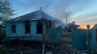 Внаслідок російських обстрілів на Харківщині горіли приватні будинки та гаражі