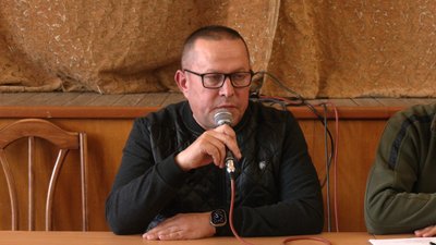 У Надвірній на Франківщині місцеві жителі проголосували за припинення діяльності релігійної громади УПЦ МП У Надвірній на Франківщині місцеві жителі проголосували за припинення діяльності релігійної громади УПЦ МП
