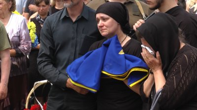 Рідні загиблого бійця Романа Кави Рідні загиблого бійця Романа Кави