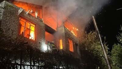У Запоріжжі в приватному будинку сталася пожежа: ймовірна причина — замикання в електромережі