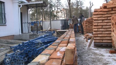 На заміну старим апаратам: у Черкаському онкодиспансері буде лінійний прискорювач На заміну старим апаратам: у Черкаському онкодиспансері буде лінійний прискорювач