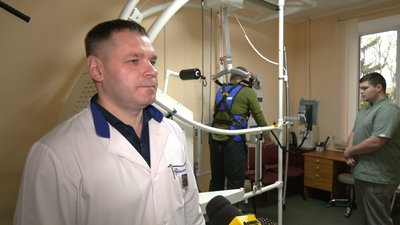 "Те, що психом став — це точно, 100% даю": як боєць з позивним “Бурундук” із Чернігова бореться з наслідками контузії "Те, що психом став — це точно, 100% даю": як боєць з позивним “Бурундук” із Чернігова бореться з наслідками контузії
