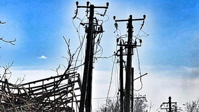 Пошкоджені обстрілами лінії електропередач
