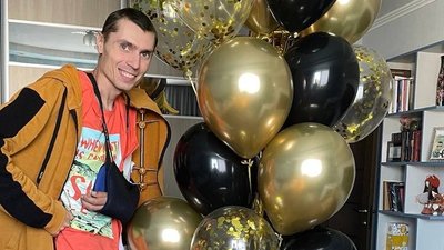 Олександр повернувся додому на реабілітацію після поранення Олександр повернувся додому на реабілітацію після поранення
