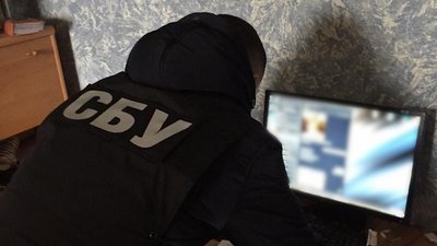 СБУ та ДБР прийшли з обшуками на Рівненську митницю