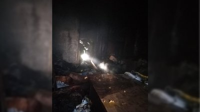 Через пожежу на Дніпропетровщині загинула людина, ще двоє отруїлися димом