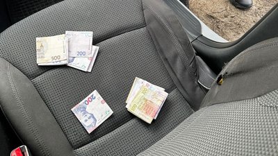 Брав хабарі з перевізників: на корупції викрили начальника Укртрансбезпеки Миколаївщини Брав хабарі з перевізників: на корупції викрили начальника Укртрансбезпеки Миколаївщини