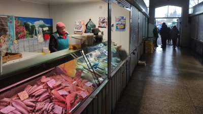Продукти до новорічно-різдвяного столу в Полтаві: у скільки обійдуться Продукти до новорічно-різдвяного столу в Полтаві: у скільки обійдуться