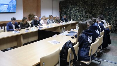 Обладнання для 30 шкіл та ремонт 31 укриття: французи готують проєкт допомоги Чернігівщині на 12 мільйонів євро Обладнання для 30 шкіл та ремонт 31 укриття: французи готують проєкт допомоги Чернігівщині на 12 мільйонів євро