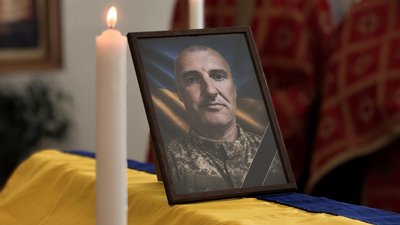 Прощання із захисником Олександром Варгою