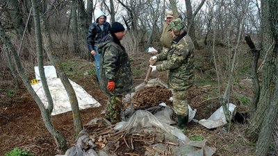На Кіровоградщині виявили рештки 40 бійців, які загинули під час Другої світової війни На Кіровоградщині виявили рештки 40 бійців, які загинули під час Другої світової війни