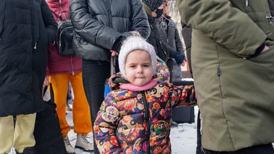 "Другий день намагалися виїхати" — третій день евакуації з Сум "Другий день намагалися виїхати" — третій день евакуації з Сум
