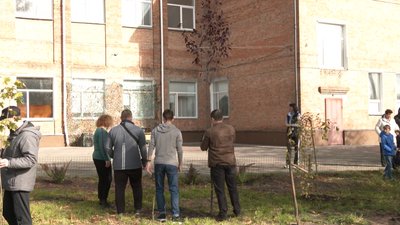 На згадку про боротьбу українців: у Черкасах висадили "Гай нескорених" На згадку про боротьбу українців: у Черкасах висадили "Гай нескорених"