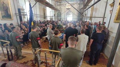У Луцьку попрощалися з загиблими на війні Геннадієм Лукашуком і Сергієм Ніверським У Луцьку попрощалися з загиблими на війні Геннадієм Лукашуком і Сергієм Ніверським