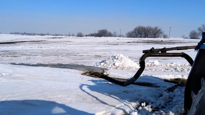 Вилив невідому речовину: на Рівненщині шукають чоловіка за забруднення земельної ділянки Вилив невідому речовину: на Рівненщині шукають чоловіка за забруднення земельної ділянки