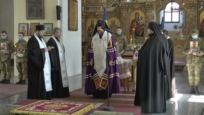 «Вони звершили подвиг»: у Полтаві вшанували загиблих на Донбасі «Вони звершили подвиг»: у Полтаві вшанували загиблих на Донбасі