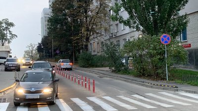 Бійка за участі ветерана АТО в Києві. Суспільне отримало відео з камери спостереження Бійка за участі ветерана АТО в Києві. Суспільне отримало відео з камери спостереження