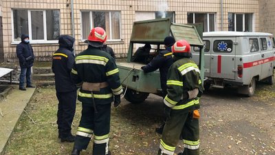 У Кіровоградській області рятувальники перевіряють резервні електростанції в лікарнях У Кіровоградській області рятувальники перевіряють резервні електростанції в лікарнях