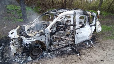 Знищена автівка у Словʼянську