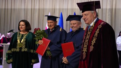 КНУВС, Карпатський виш, Польща, ректори, університети, наукові звання