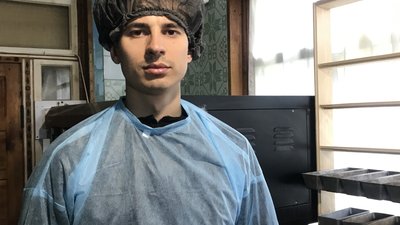 Вів свята у Харкові, а тепер пече вдома хліб: музикант Микола Матат організував на Житомирщині власну мініпекарню Вів свята у Харкові, а тепер пече вдома хліб: музикант Микола Матат організував на Житомирщині власну мініпекарню