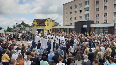 На Тернопільщині попрощалися із загиблим військовослужбовцем