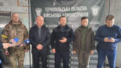 На Тернопільщині тероборона отримала два автомобілі, які вилучили у нетверезих водіїв