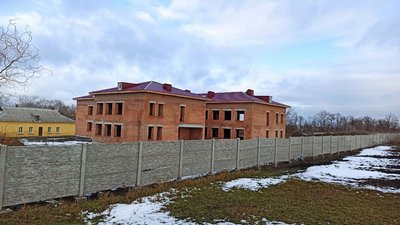 У Черняхівці Кропивницького району призупинили будівництво дитсадка. Чому виникла затримка У Черняхівці Кропивницького району призупинили будівництво дитсадка. Чому виникла затримка