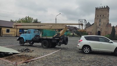 На площі біля Луцького замку виявили ще одну історичну забудову. Що відомо